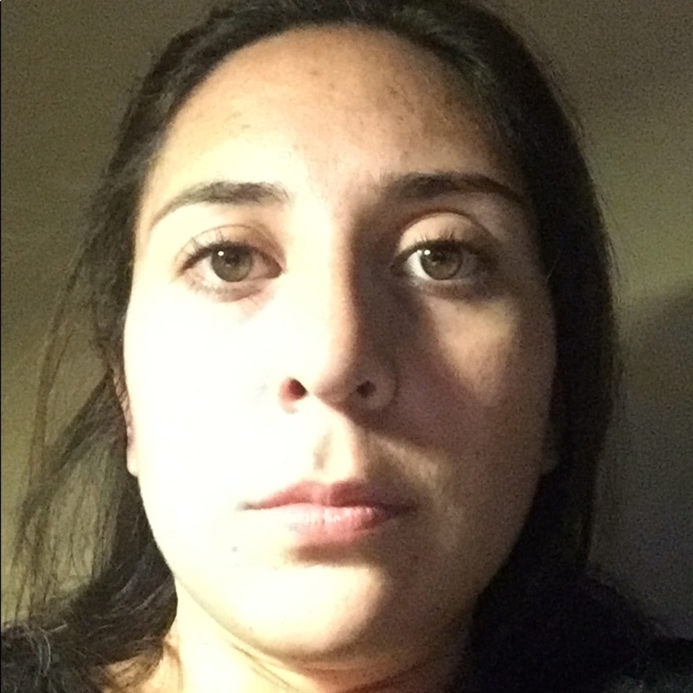 Meet your Posher, Daniela